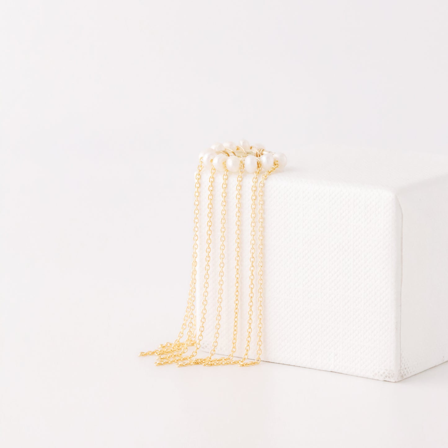 Minimalist Ear Cuff • Pearl Ear Cuff • No Piercing One Band And Chain Ear Cuff • Ear Cuff No Pierced • BYSDMJEWELS