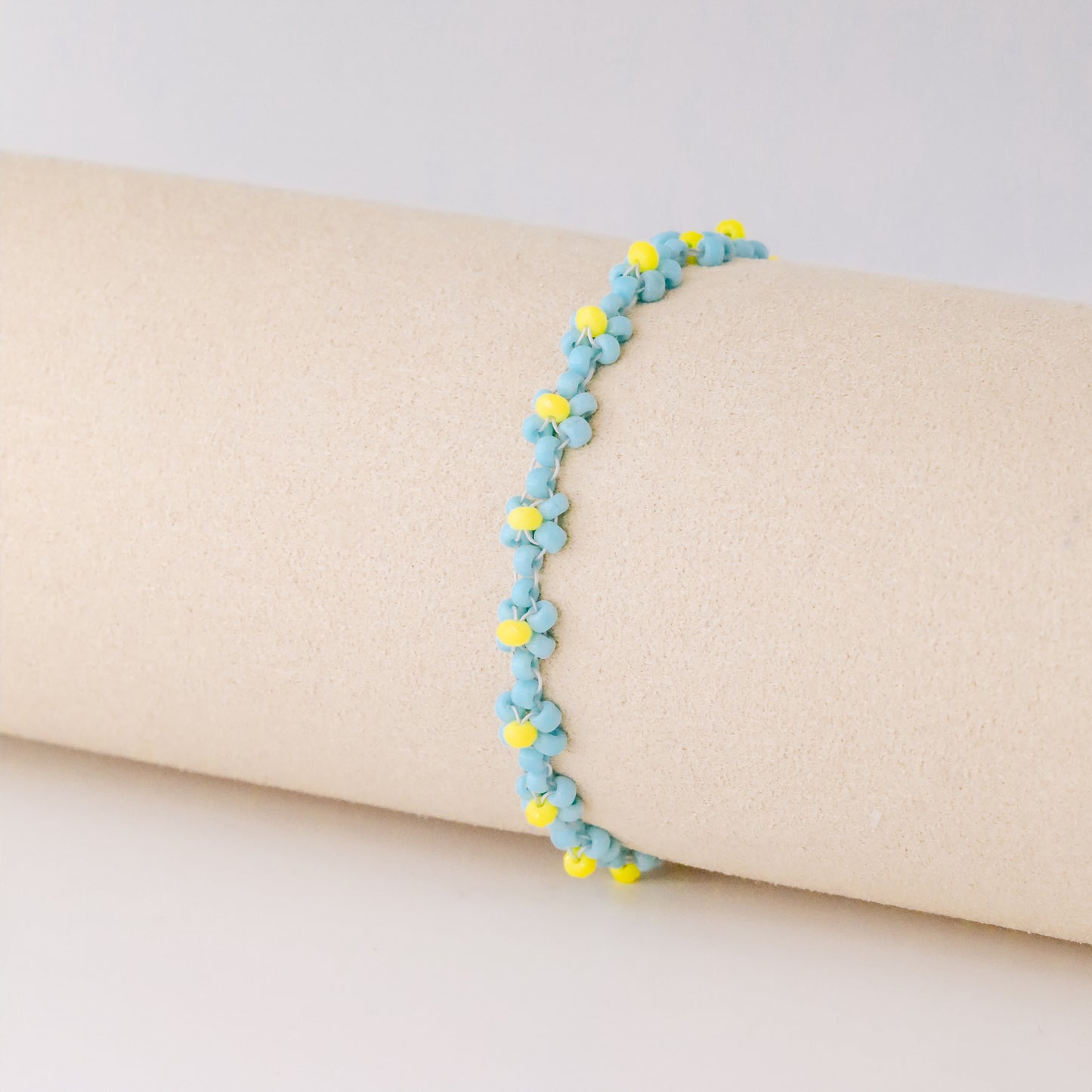 Beaded Daisy Flower Bracelet: Blue Floral Stainless Steel Jewelry