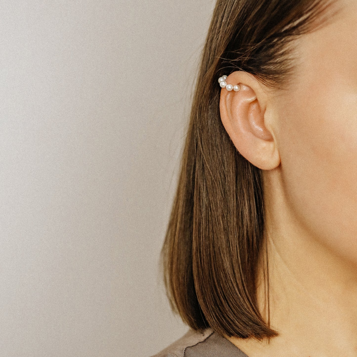 Pearl Ear Cuff, Gold Filled Pearl Jewelry, Faux Piercing, Trendy Jewelry, Ear Cuffs, Cute Jewelry, Gift Ideas for Friends, Bride Jewelry