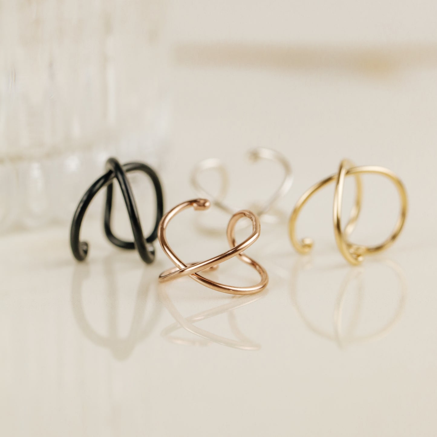 Criss Cross Ear Cuff, Gold Ear Cuff Cross, Non Piercing Ear Cuff, Cross Ear Cuff, Dainty Ear Cuff, Minimalist Ear Cuff, Tiny Ear Cuff