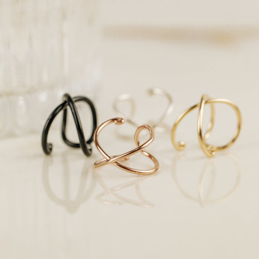 Criss Cross Ear Cuff, Gold Ear Cuff Cross, Non Piercing Ear Cuff, Cross Ear Cuff, Dainty Ear Cuff, Minimalist Ear Cuff, Tiny Ear Cuff