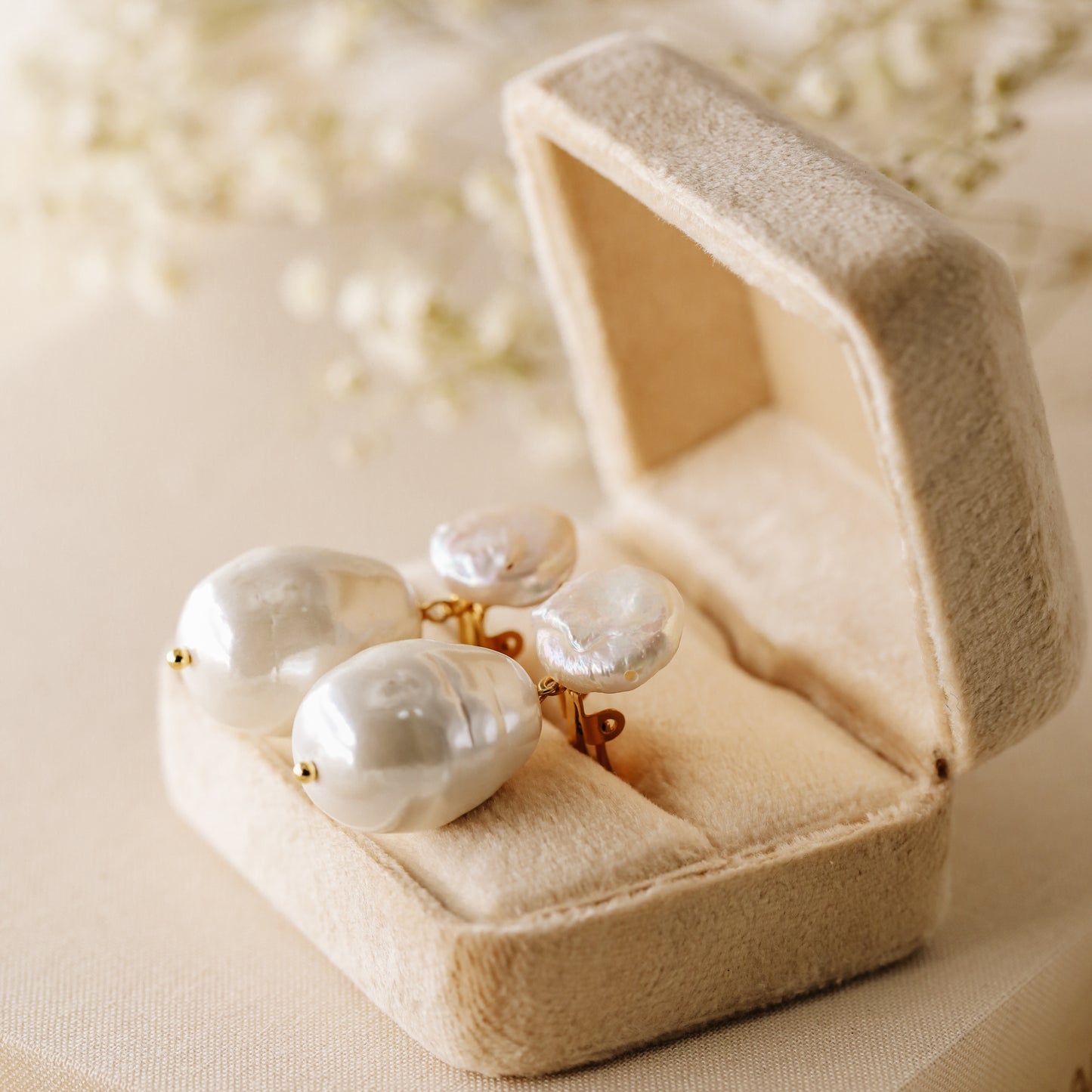 Clip On Earrings Pearl Drop Bridal Earrings Pearl Wedding Earrings Gold Bridal Jewelry Dangle Pearl Earrings Mother's Day Gift