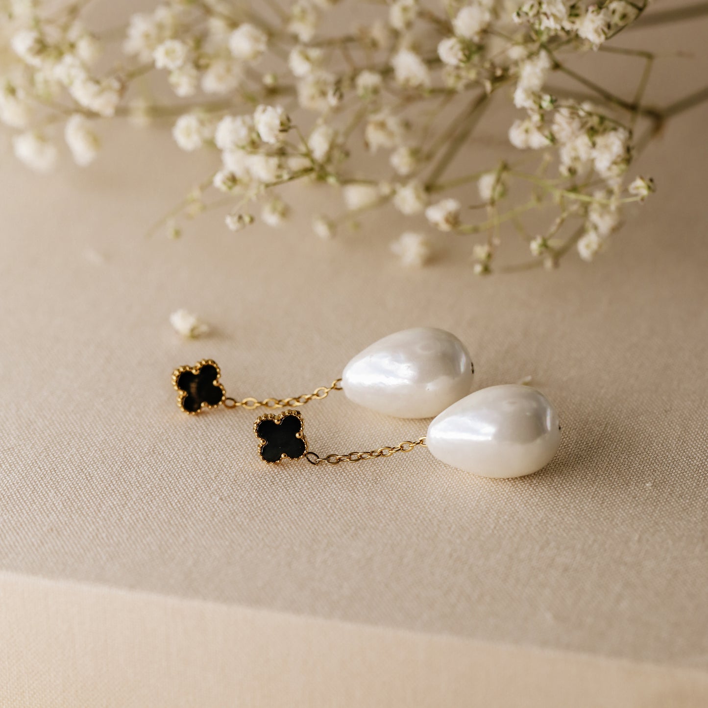 Pearl Drop Earrings, Stainless Steel Pearl Earrings, Pearl Chain Earrings, Black Four-Leaf Clover Earrings, Elegant Earrings