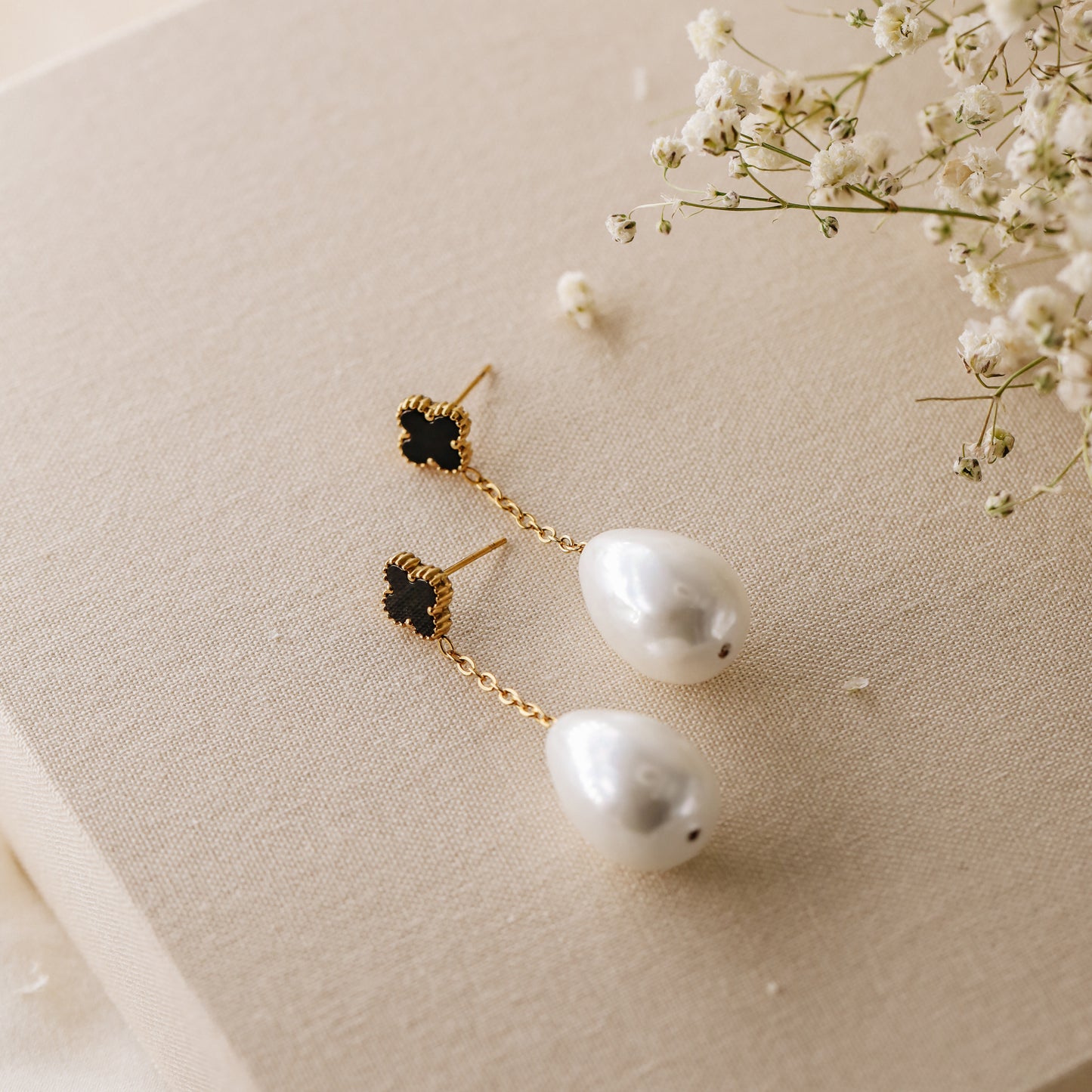 Pearl Drop Earrings, Stainless Steel Pearl Earrings, Pearl Chain Earrings, Black Four-Leaf Clover Earrings, Elegant Earrings