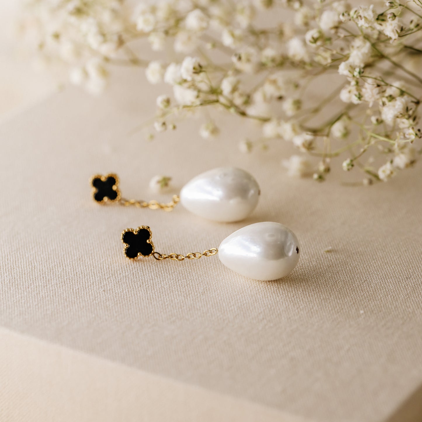 Pearl Drop Earrings, Stainless Steel Pearl Earrings, Pearl Chain Earrings, Black Four-Leaf Clover Earrings, Elegant Earrings