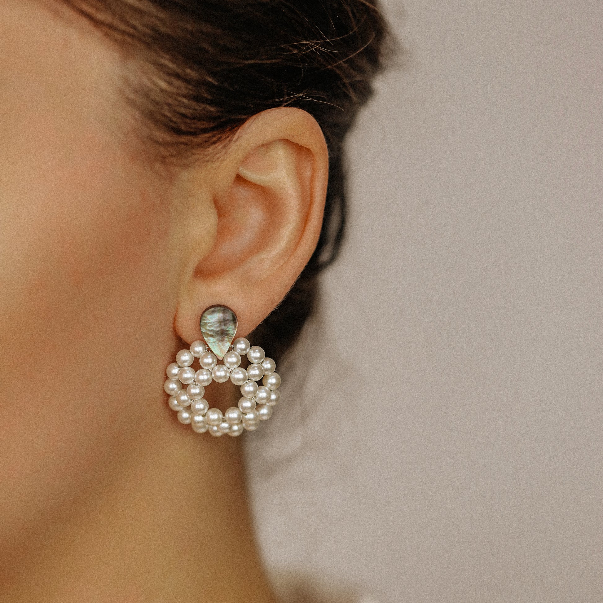 Mother of Pearl Beaded Pearl Hoop Earrings, White Pearl Earrings, Pearl Circle Hoop Earrings, Delicate Hoops, Stainless Steel Earrings