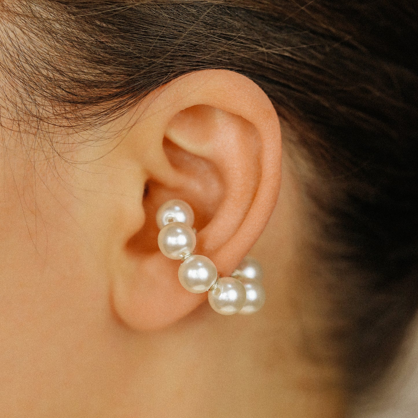 Pearl Ear Cuff, Gold Filled Pearl Jewelry, Faux Piercing, Trendy Jewelry, Ear Cuffs, Cute Jewelry, Gift Ideas for Friends, Bride Jewelry