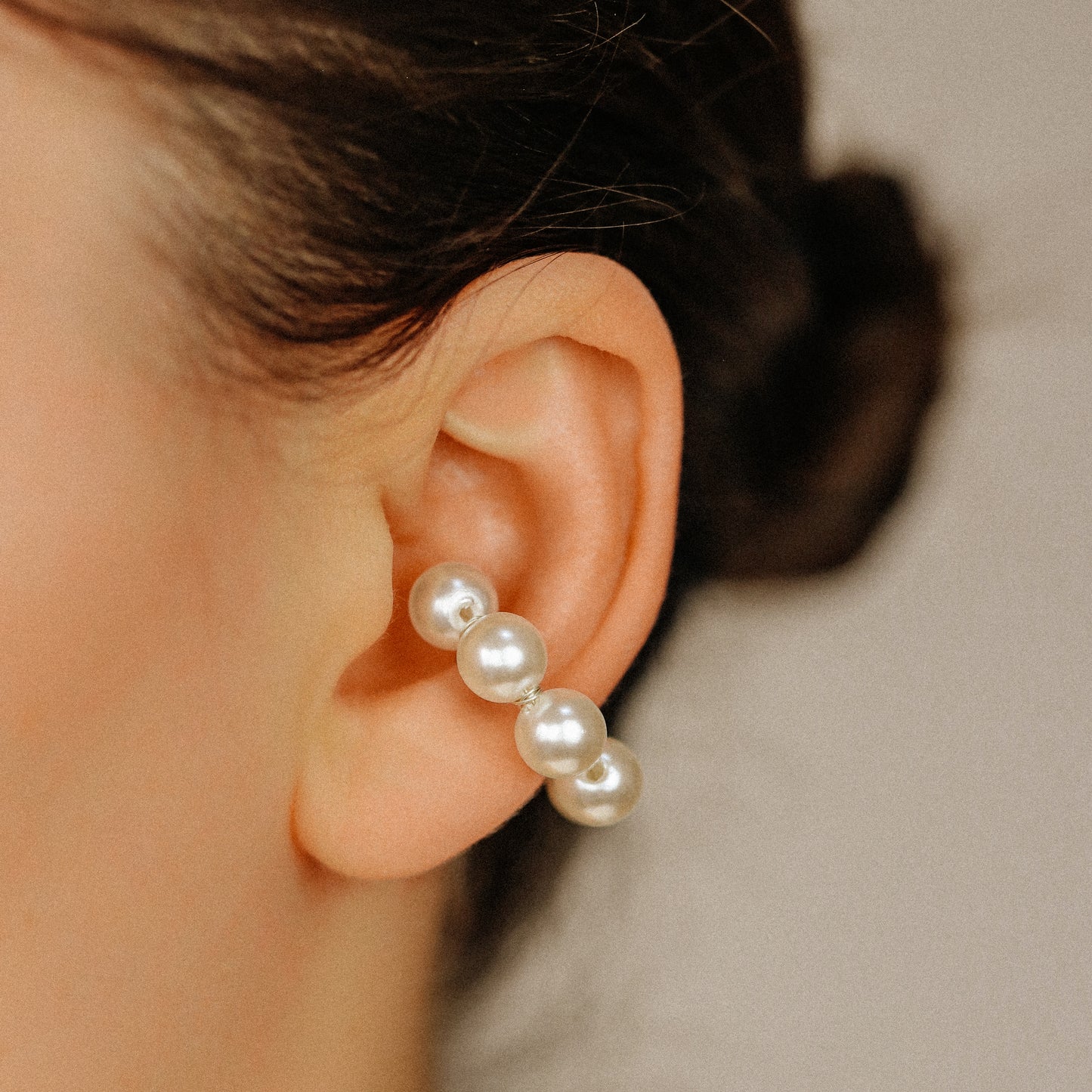Pearl Ear Cuff, Gold Filled Pearl Jewelry, Faux Piercing, Trendy Jewelry, Ear Cuffs, Cute Jewelry, Gift Ideas for Friends, Bride Jewelry