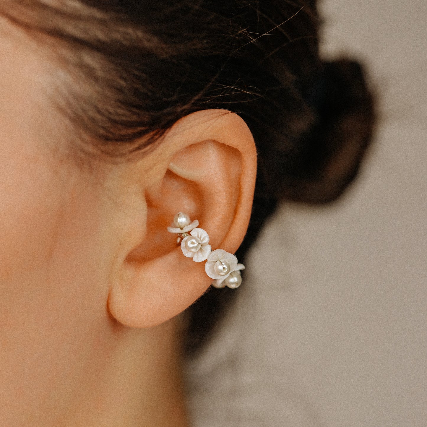 Floral Ear Cuffs, Floral Earrings, Dainty Earrings, Wedding Earrings, Minimalist Earrings, Mother of Pearl Earrings