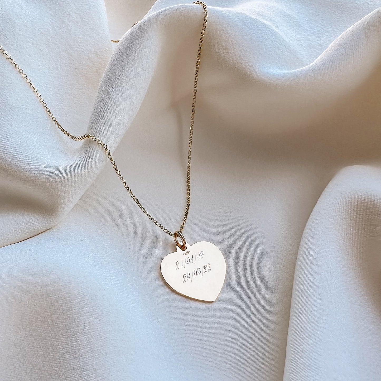 Custom Heart Name Necklace – Engraved Pendant in Sterling Silver, Gold or Rose Gold – Meaningful Gift for Mom, Wife, or Loved One