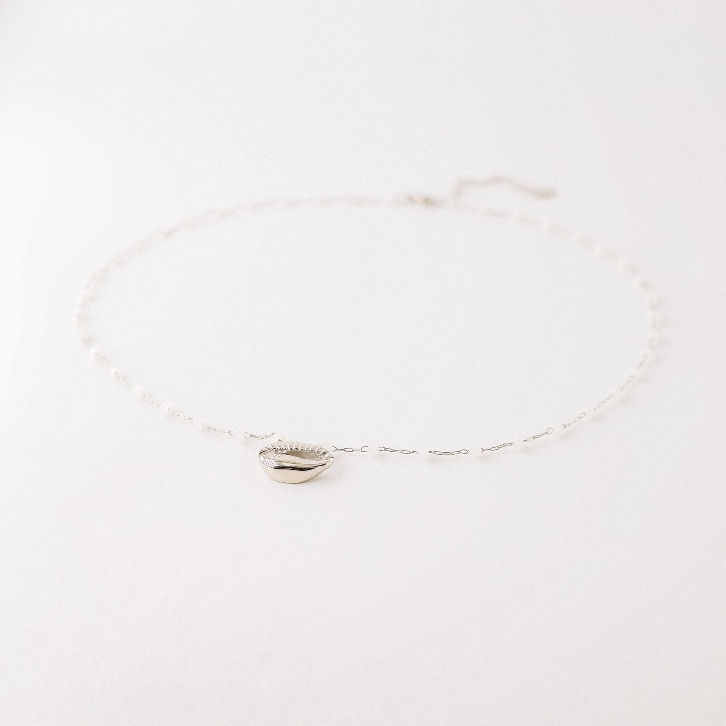 Cowrie Shell Necklace • Silver Shell Necklace • Cowrie Shell Choker • Cowrie Shell Jewelry • Simple Cowrie Shell Necklace • BYSDMJEWELS