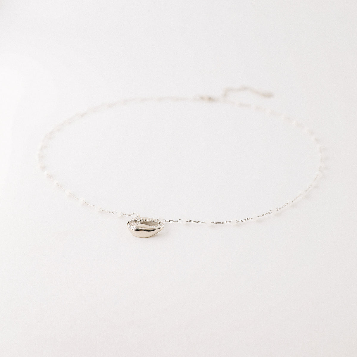 Cowrie Shell Necklace • Silver Shell Necklace • Cowrie Shell Choker • Cowrie Shell Jewelry • Simple Cowrie Shell Necklace • BYSDMJEWELS