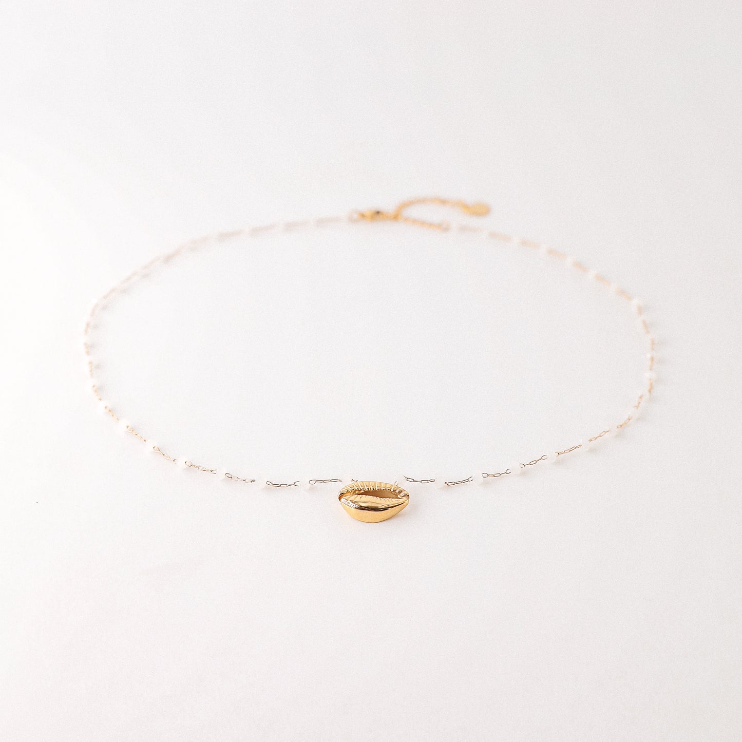 Cowrie Shell Necklace • Silver Shell Necklace • Cowrie Shell Choker • Cowrie Shell Jewelry • Simple Cowrie Shell Necklace • BYSDMJEWELS
