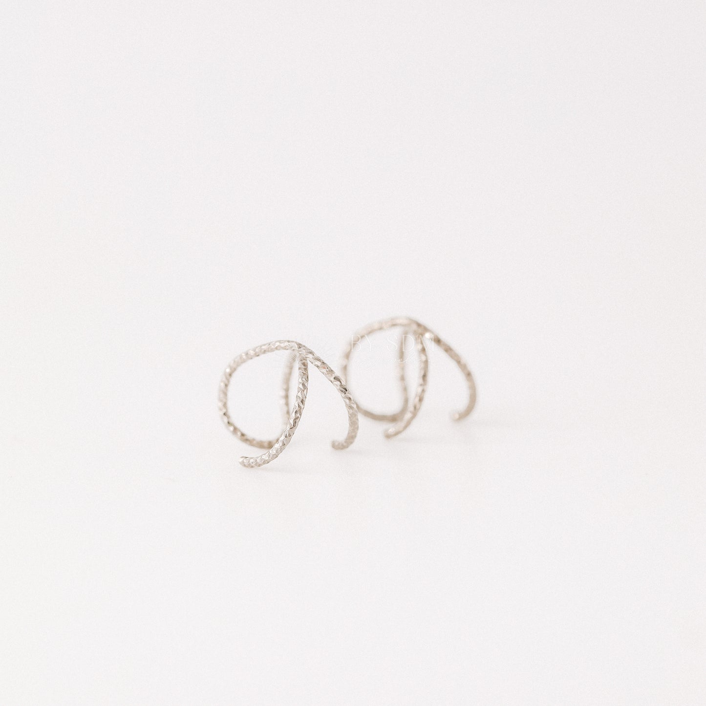 Criss Cross • Ear Cuff • Double Wire Ear Cuff • Helix Ear Cuff • Ear Cuffs • Helix earring • Minimalist Ear Cuff • BYSDMJEWELS