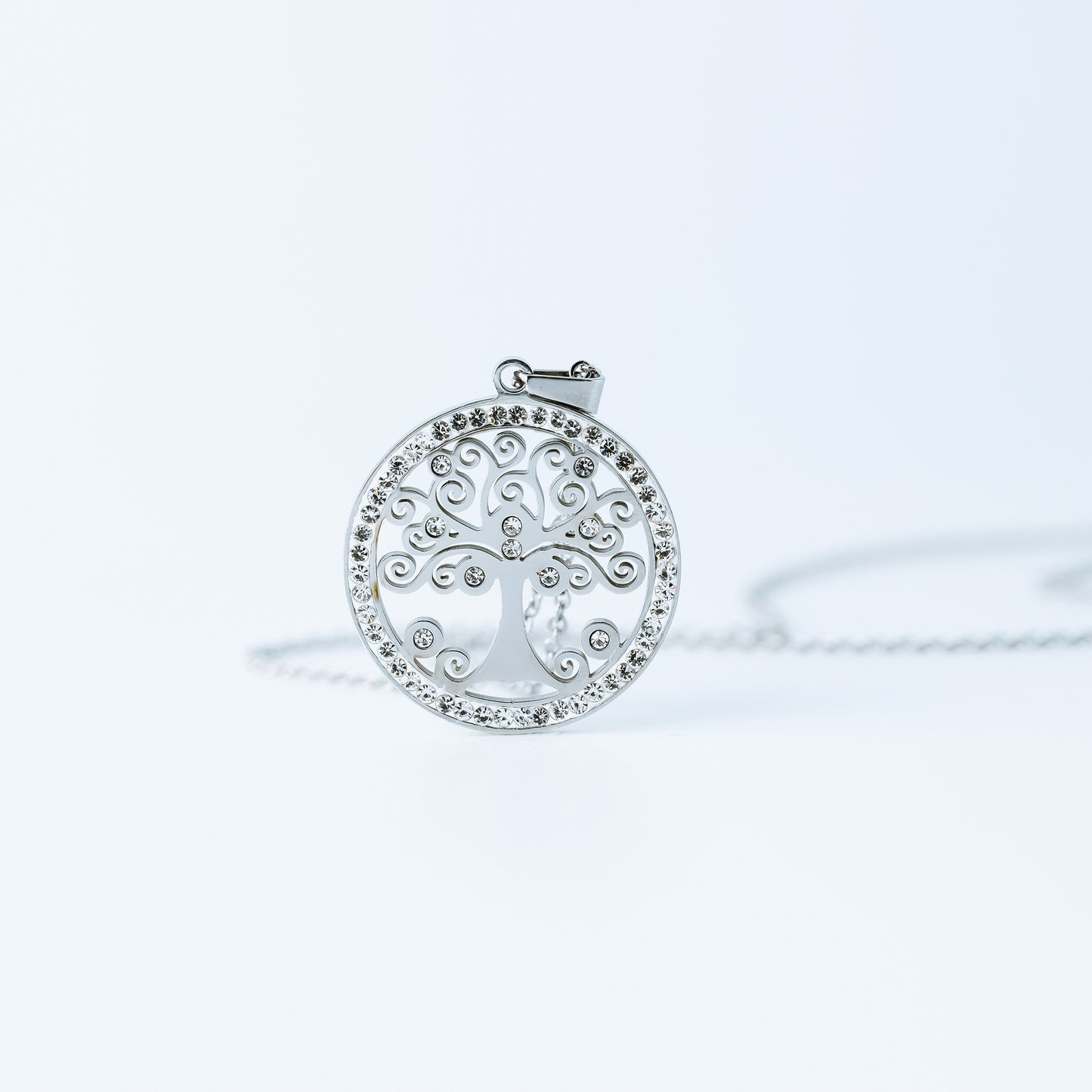 Dainty Tree of Life Necklace • Stainless Steel Family Tree Pendant • Family Tree Jewelry for Her, Arbre de Vie • Gift For Mom and Grandma