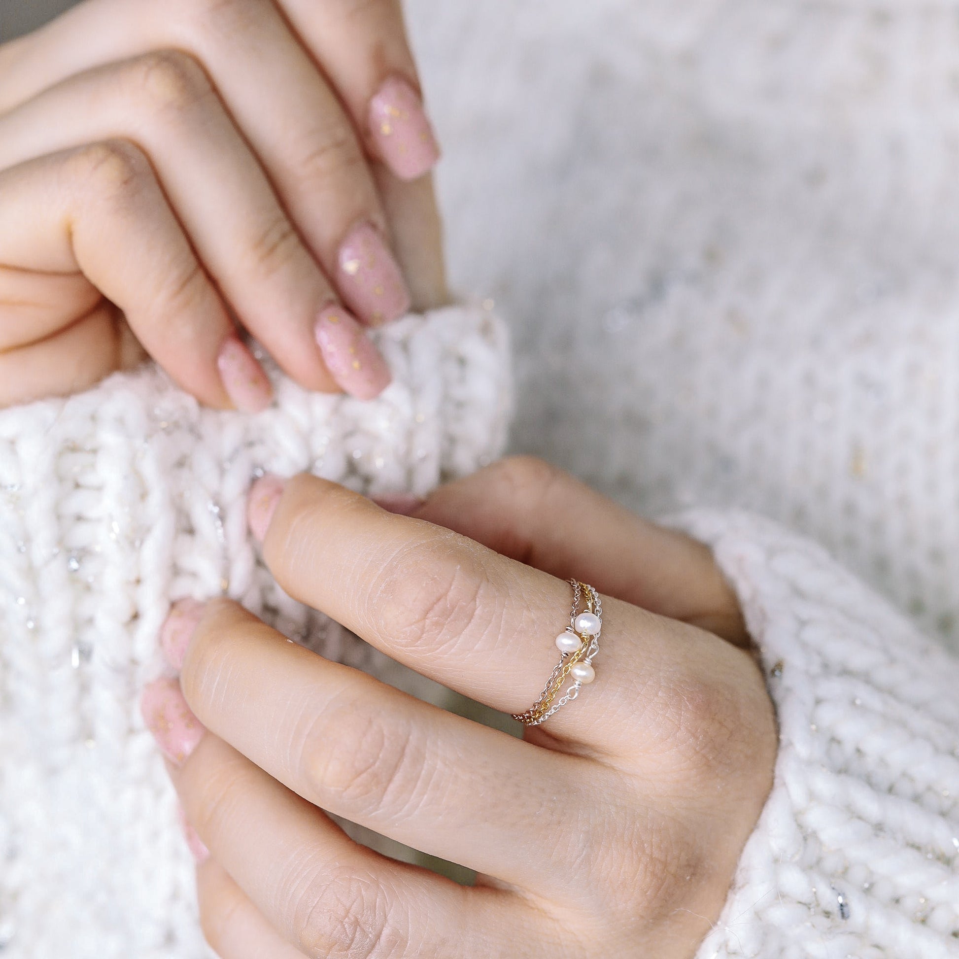Tiny Pearl Chain Ring Simple Delicate Ring Dainty 18k gold plated Ring Thin Stack Chain Ring Minimalist Chain Ring Freshwater Pearl Ring