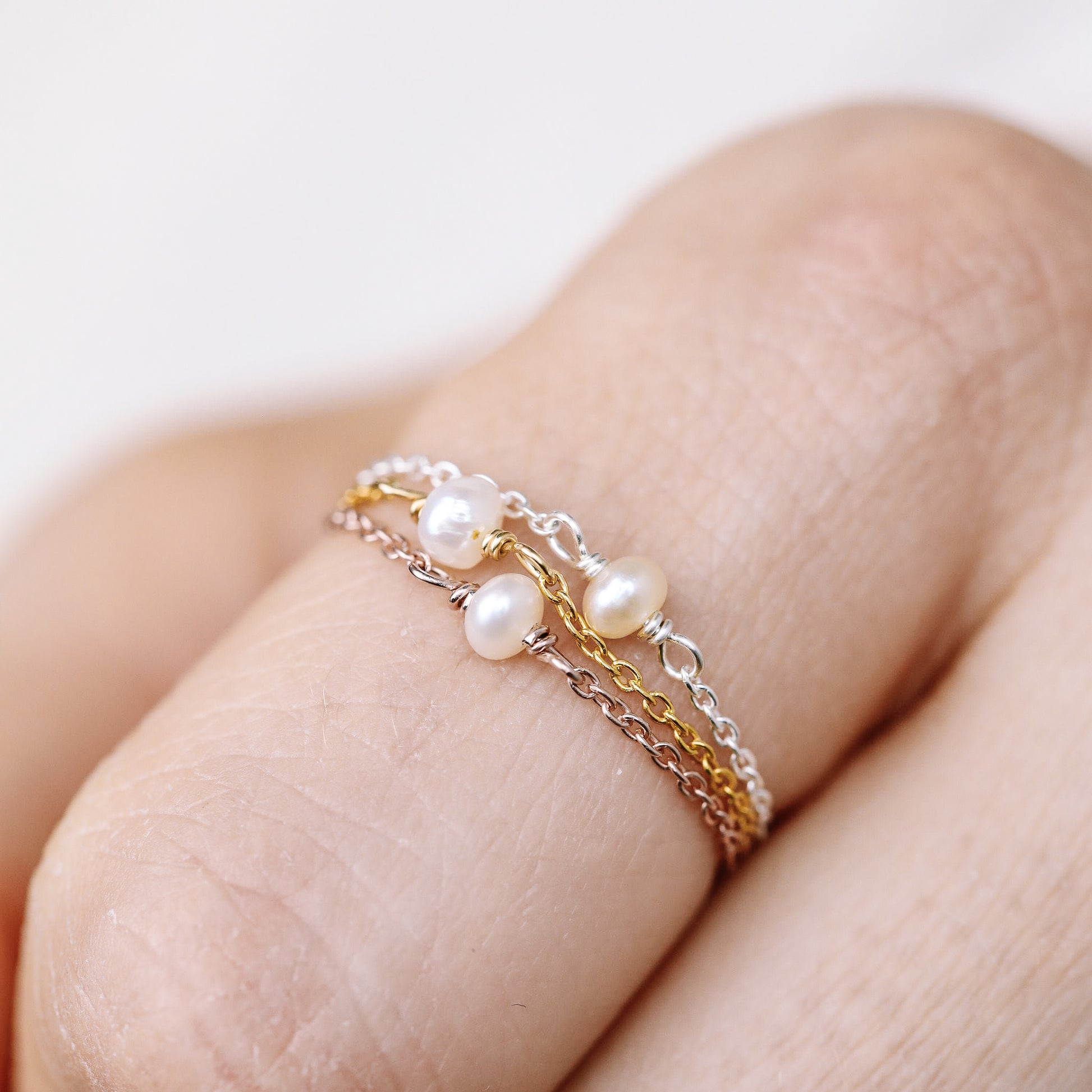 Tiny Pearl Chain Ring Simple Delicate Ring Dainty 18k gold plated Ring Thin Stack Chain Ring Minimalist Chain Ring Freshwater Pearl Ring