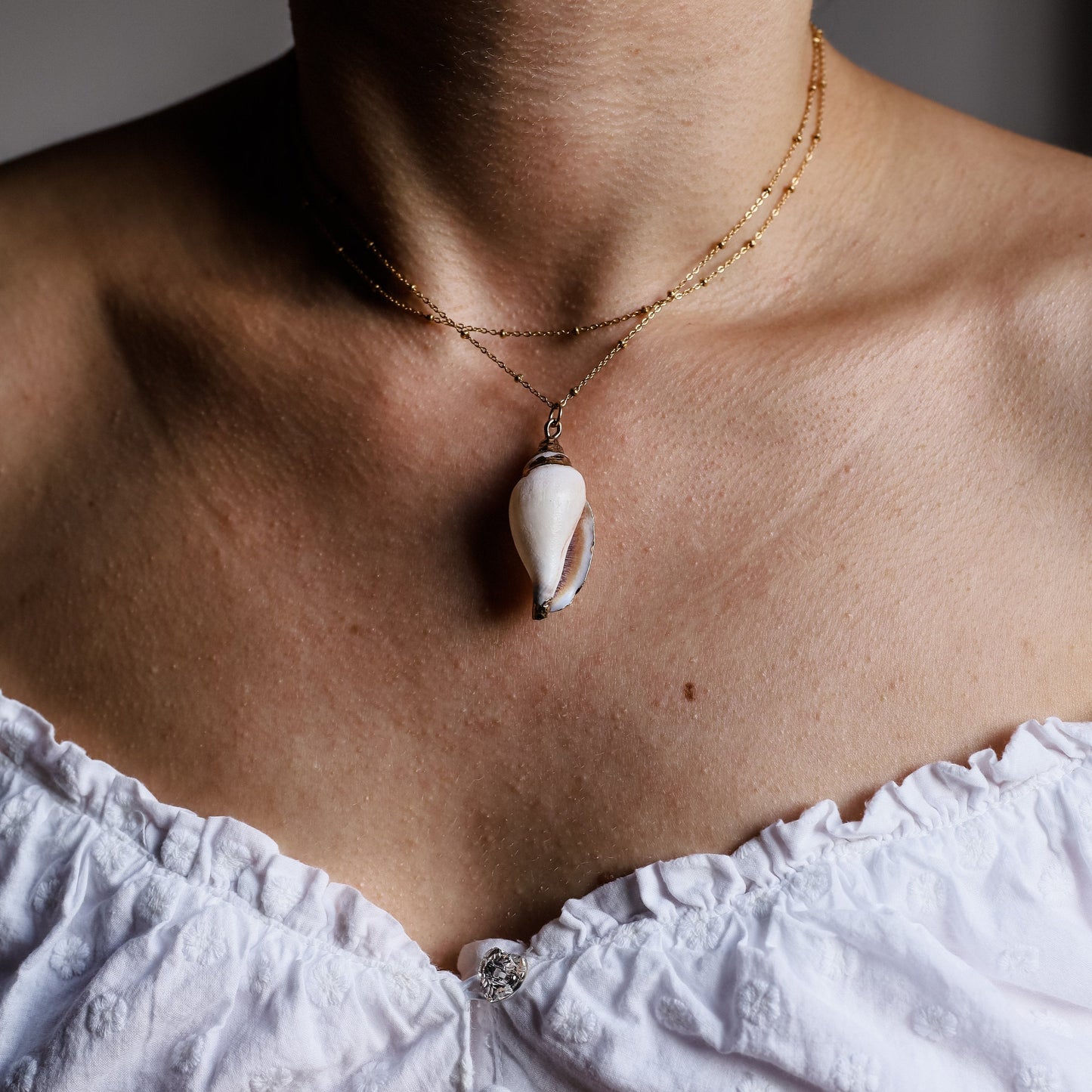 Real Conch Shell Necklace • Gold Natural Shell Necklace • Dainty Gold Necklace • Ocean Jewelry • Seashell Jewelry • Sea Shell Necklace