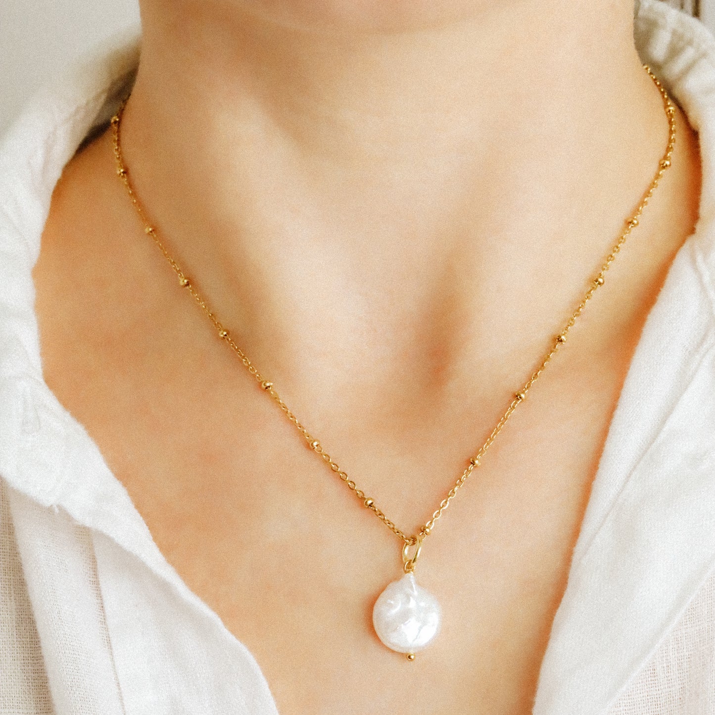 Baroque Pearl Pendant Necklace: 18k Gold Stainless Steel Satellite Chain