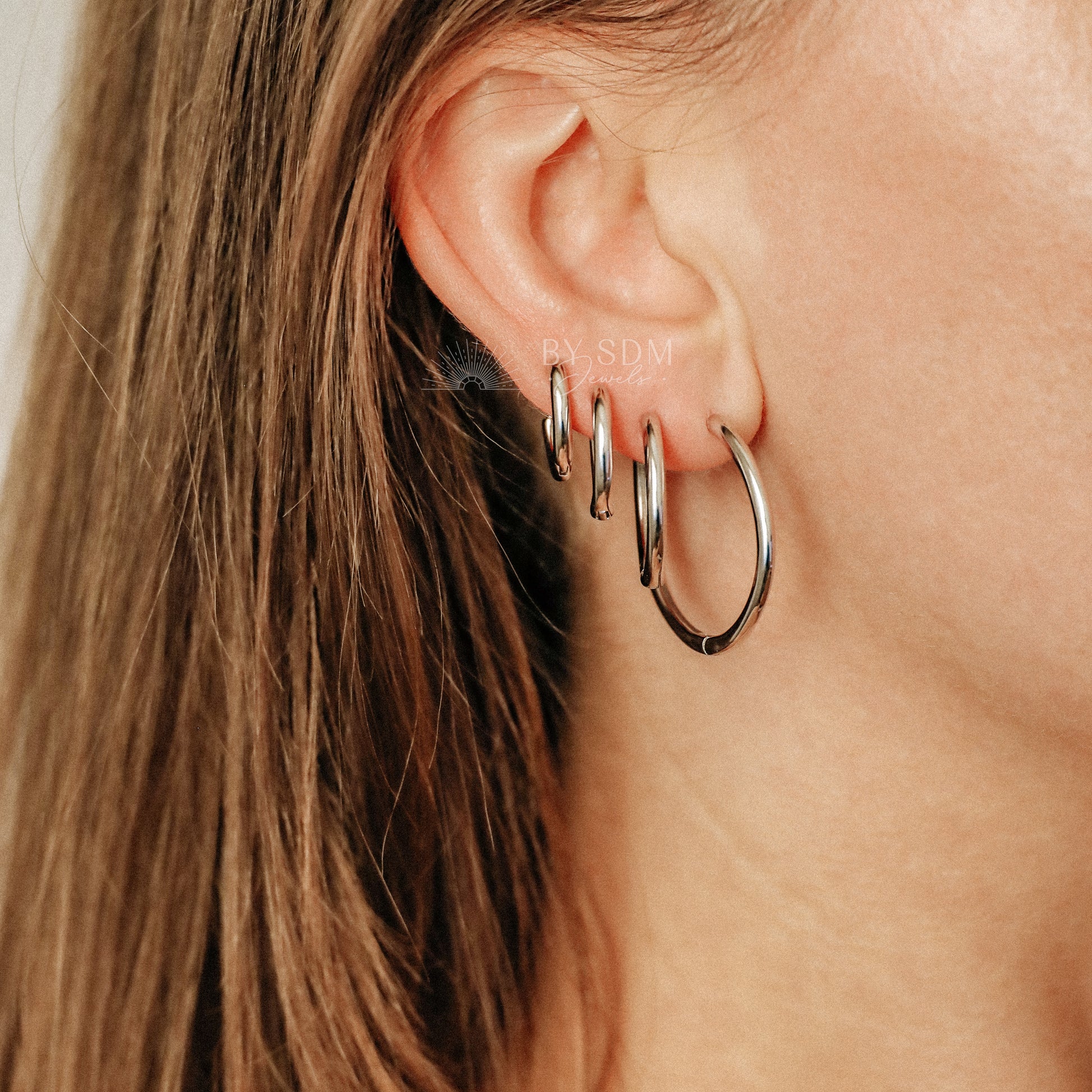 925 Sterling Silver Hoop Earrings Rounded Huggie Conch Cartilage Earrings Chunky Thick Hoop Earrings in Sizes 22 mm 18 mm 16 mm 11 mm 9 mm