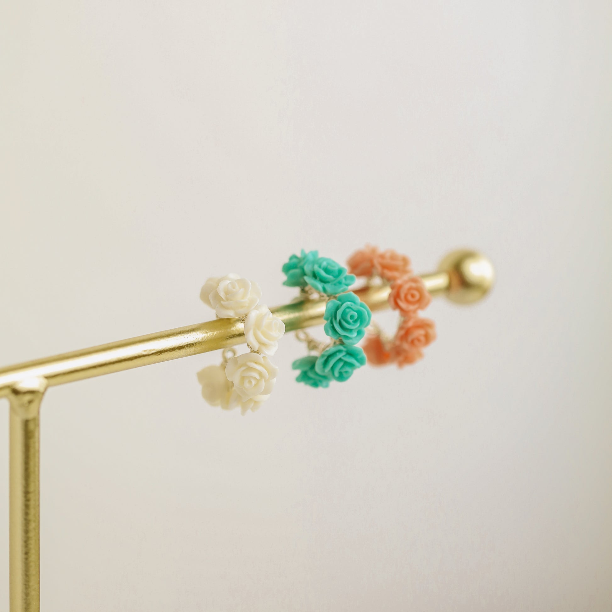 White Resin Rose Flower Ear Cuff in Sterling Silver, Gold or Rose Gold Filled, Simple Piercing Free Earrings, Turquoise Cuff, Pink Ear Cuff
