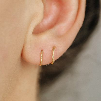 Double Hoop Earrings Spiral Loop Earrings Threader Hoops Minimalist Earrings Spiral Open Hoop Earrings 18k Gold plated Diamond Cut Earrings