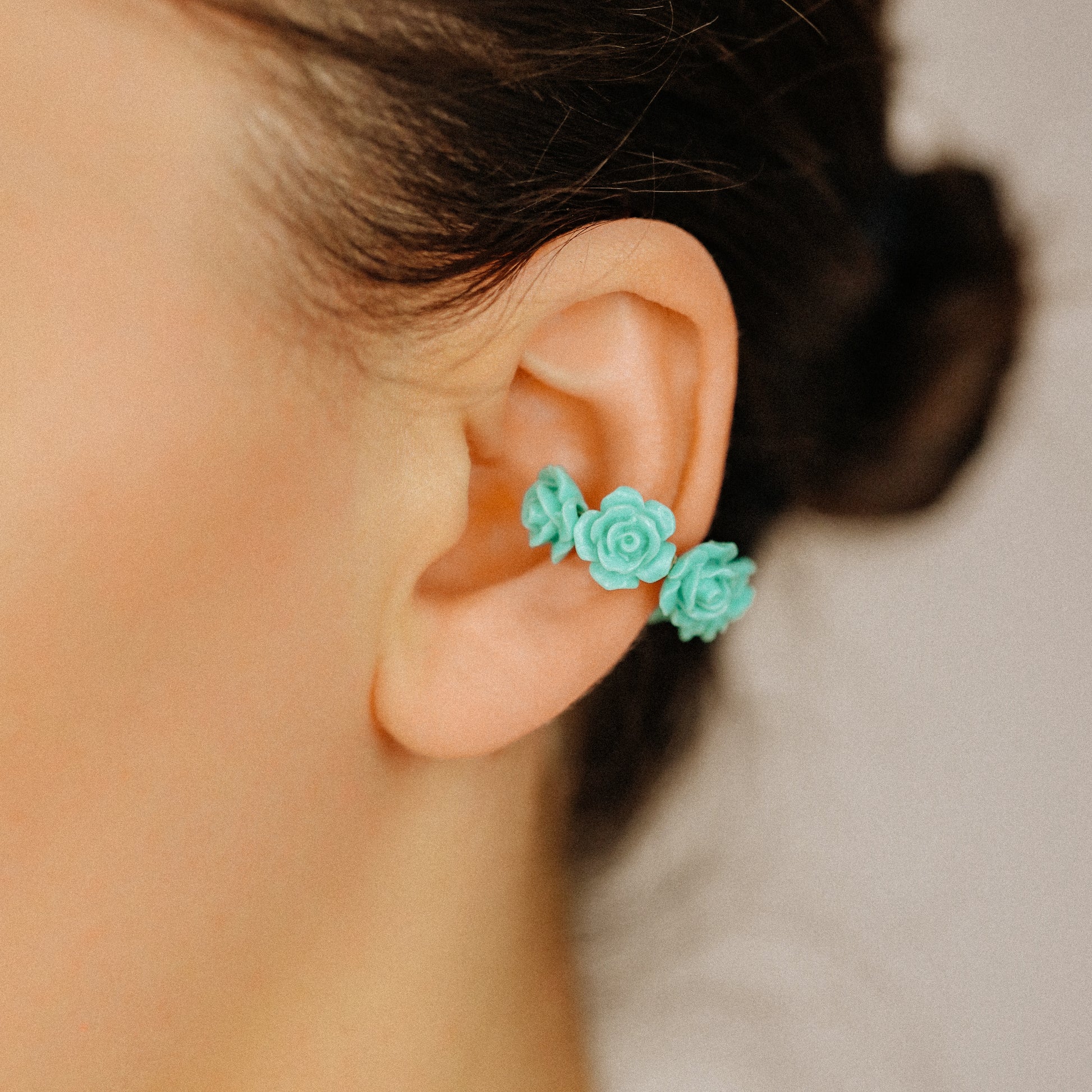 White Resin Rose Flower Ear Cuff in Sterling Silver, Gold or Rose Gold Filled, Simple Piercing Free Earrings, Turquoise Cuff, Pink Ear Cuff