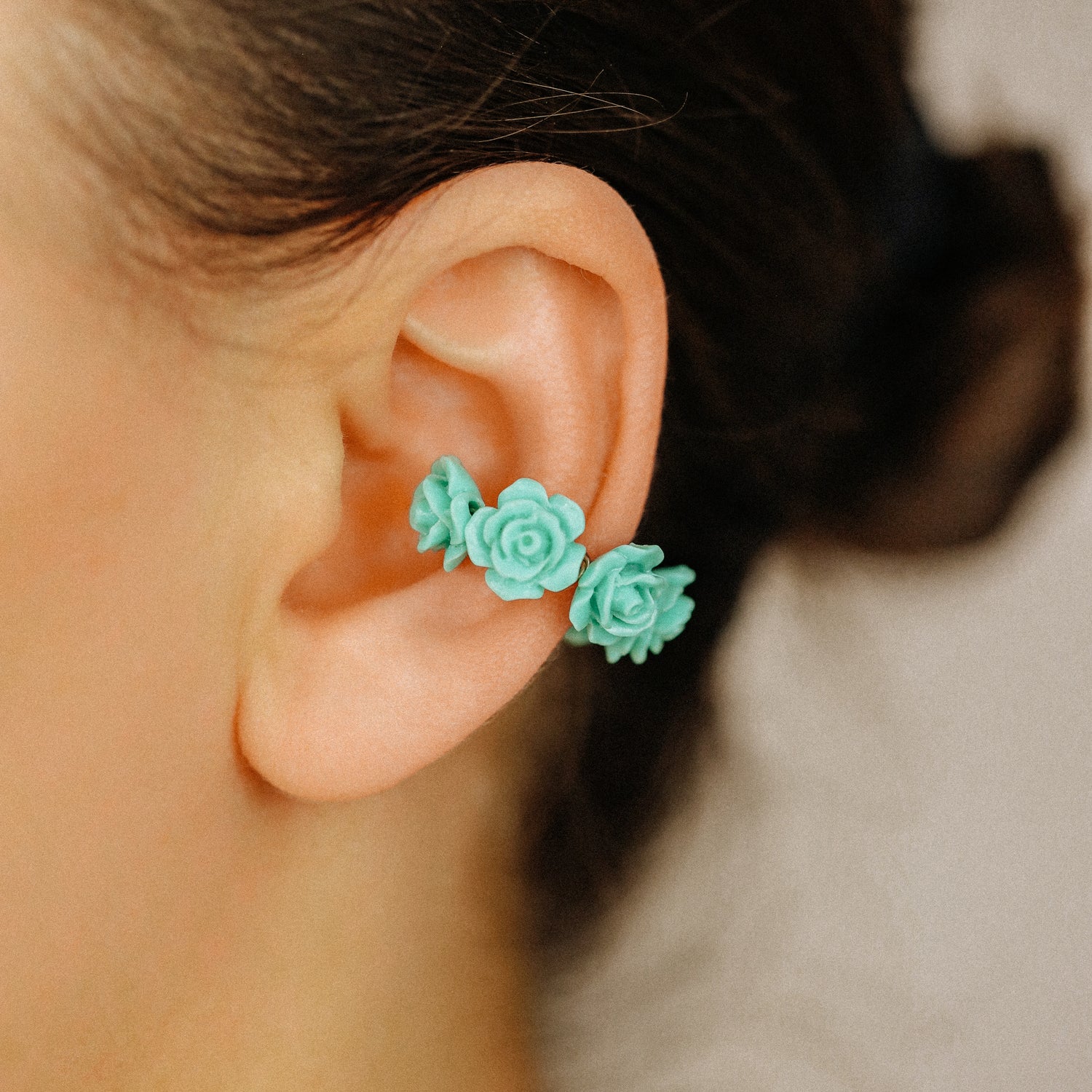 White Resin Rose Flower Ear Cuff in Sterling Silver, Gold or Rose Gold Filled, Simple Piercing Free Earrings, Turquoise Cuff, Pink Ear Cuff