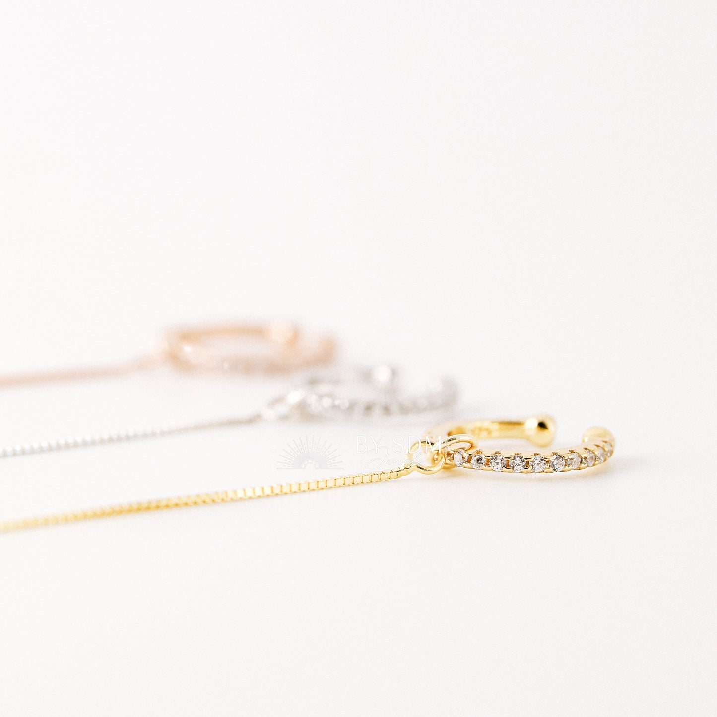 Ear cuff with chain • Dainty gold ear cuff • Huggie ear cuff • Minimalist gold ear cuff • Fake huggie earrings • Non pierce Tiny ear cuff