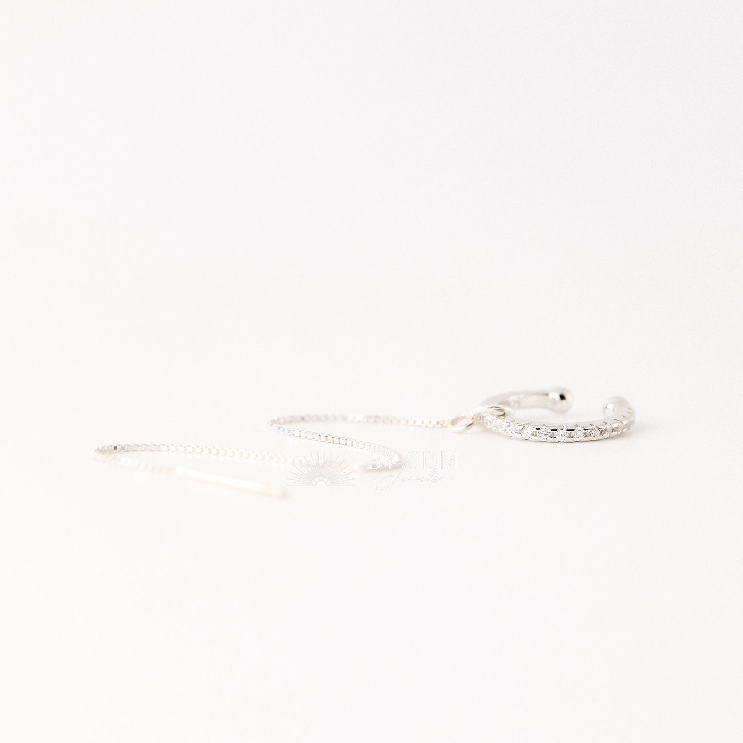 Ear cuff with chain • Dainty gold ear cuff • Huggie ear cuff • Minimalist gold ear cuff • Fake huggie earrings • Non pierce Tiny ear cuff