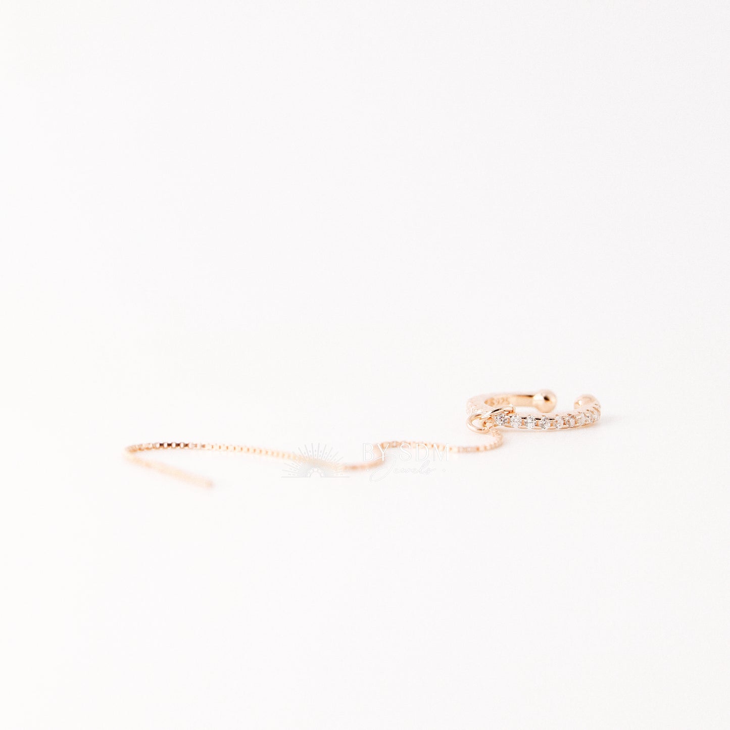 Ear cuff with chain • Dainty gold ear cuff • Huggie ear cuff • Minimalist gold ear cuff • Fake huggie earrings • Non pierce Tiny ear cuff