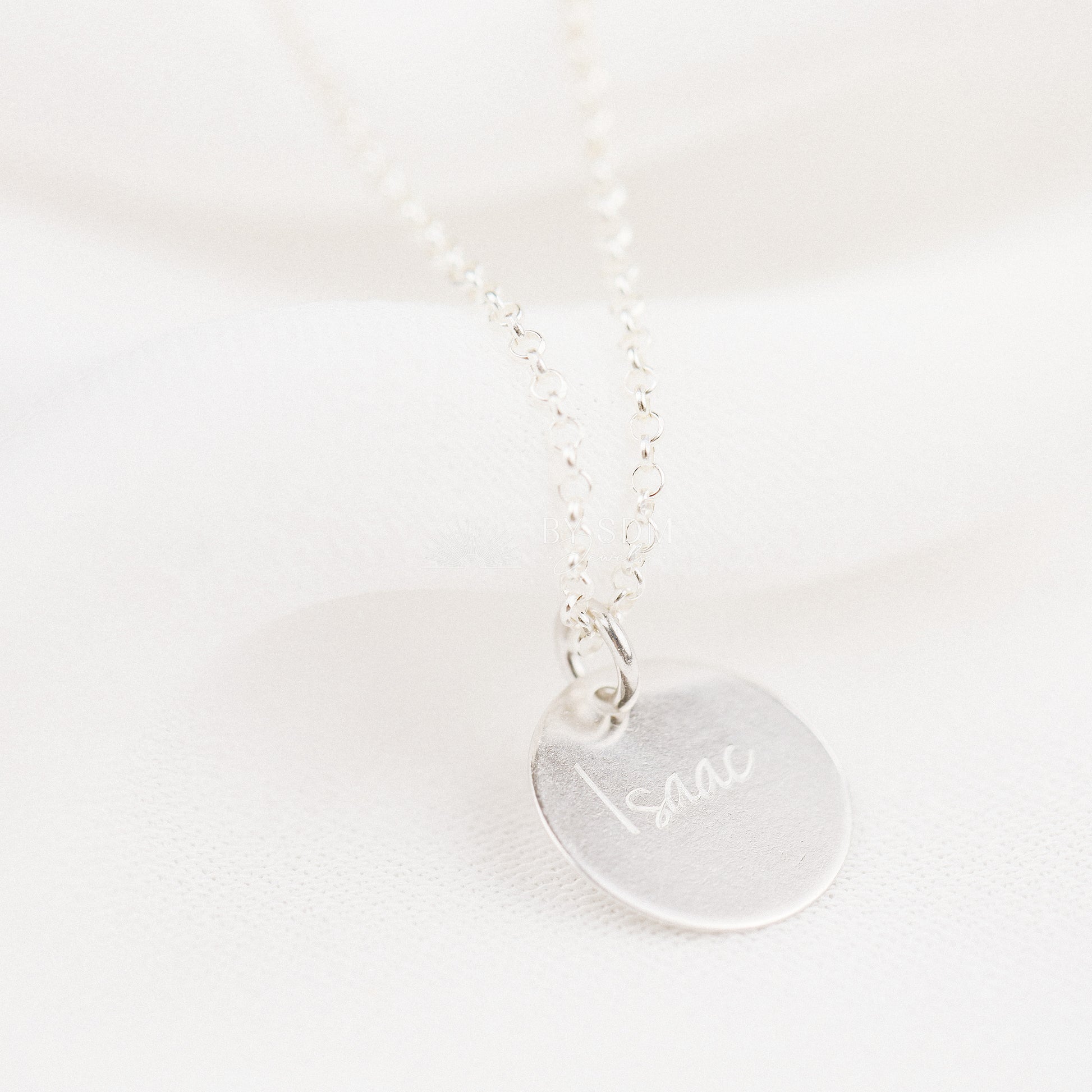 Personalized Necklace Disc Necklace Engraved Custom Name Coin Necklace Gift for Her Best Friends Gift Gift For Mom Disc Necklace Name Jewels