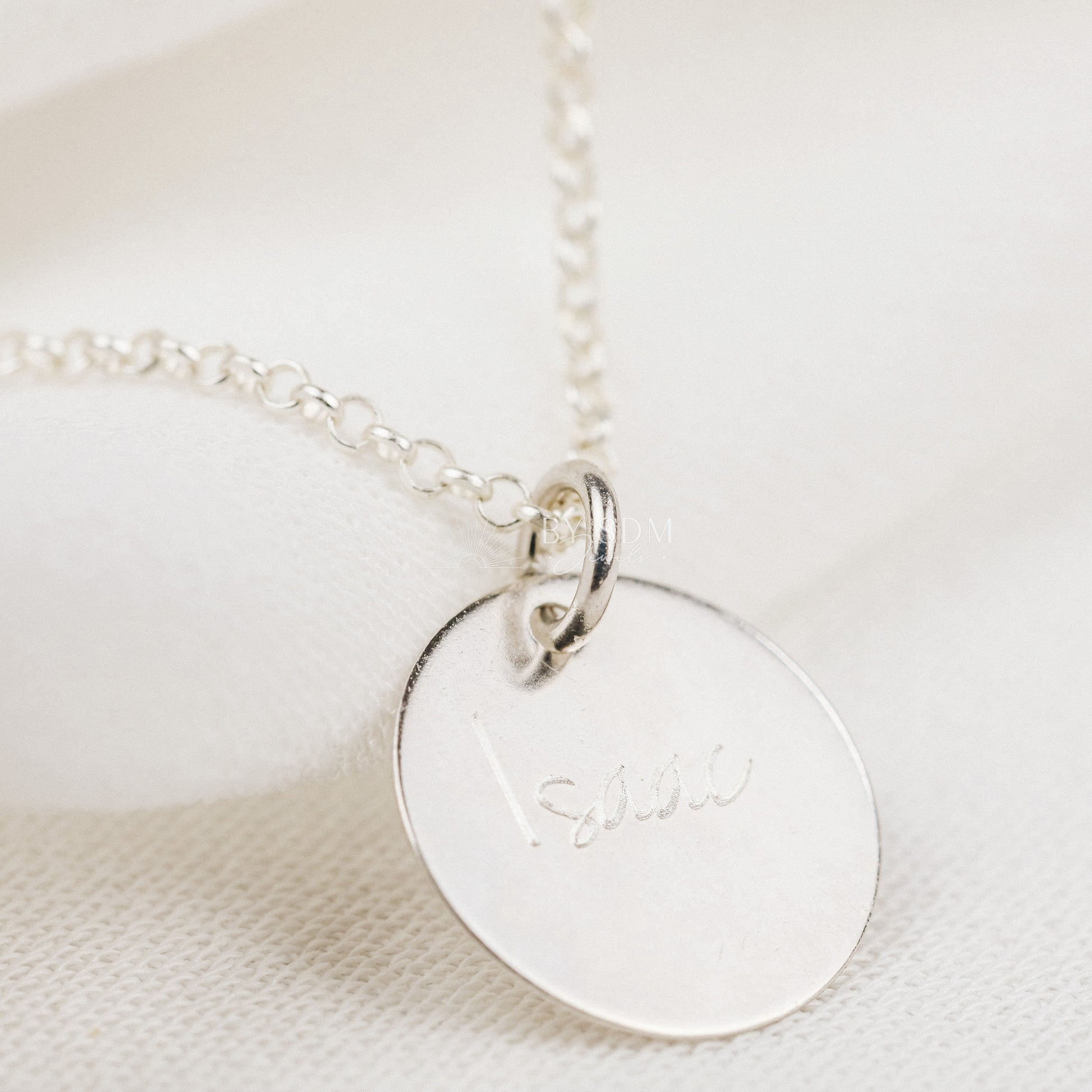 Personalized Necklace Disc Necklace Engraved Custom Name Coin Necklace Gift for Her Best Friends Gift Gift For Mom Disc Necklace Name Jewels