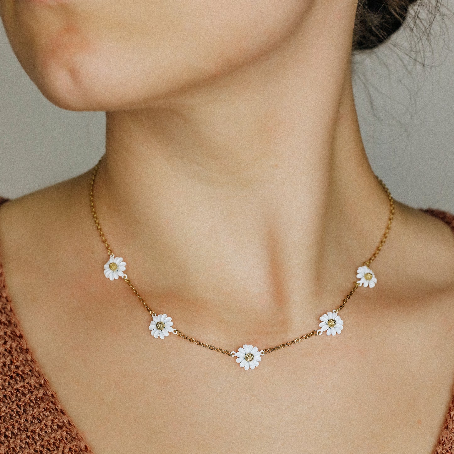Daisy Station Necklace