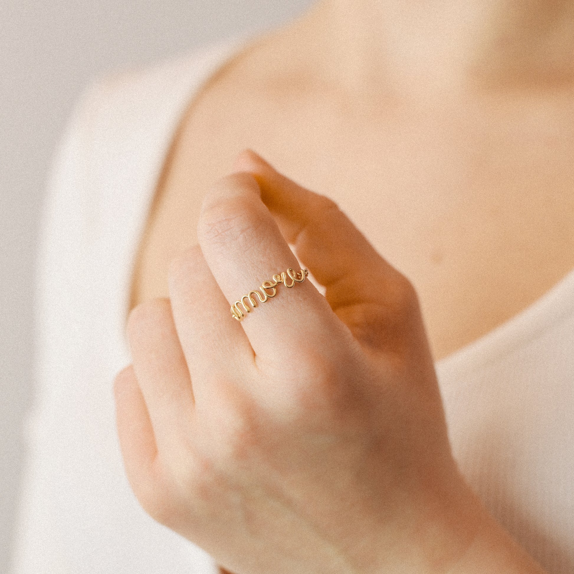 Minimal personalized chain ring aesthetic jewelry