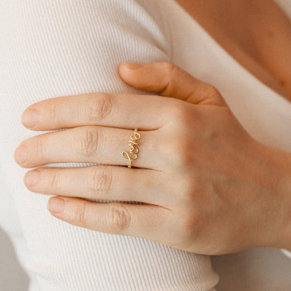 Elegant custom name chain ring with script lettering