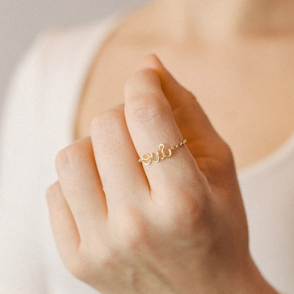 Minimal custom name ring with delicate chain detail