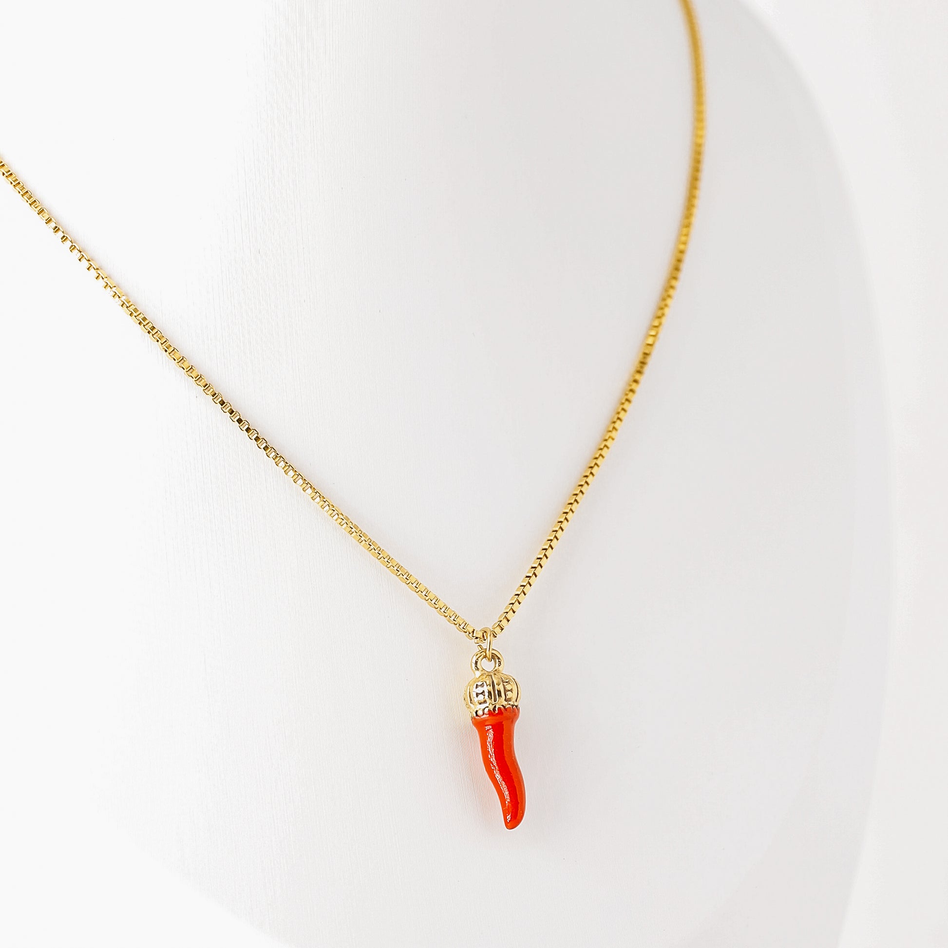 Italian Horn Necklace: 18K Gold Cornicello Luckycharm