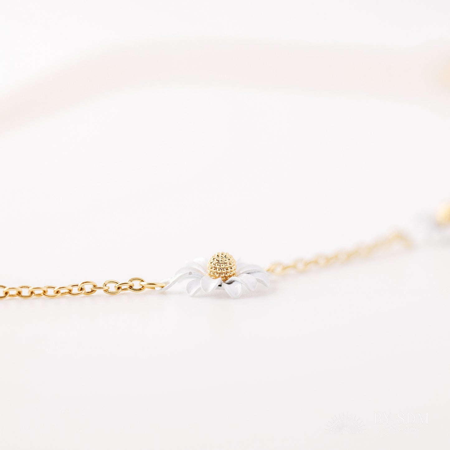 Station Daisy Necklace • Tiny Daisy Necklace • Sunflower Necklace • Daisy Charms • Small Daisy Necklace • Flower Necklace • BYSDMJEWELS