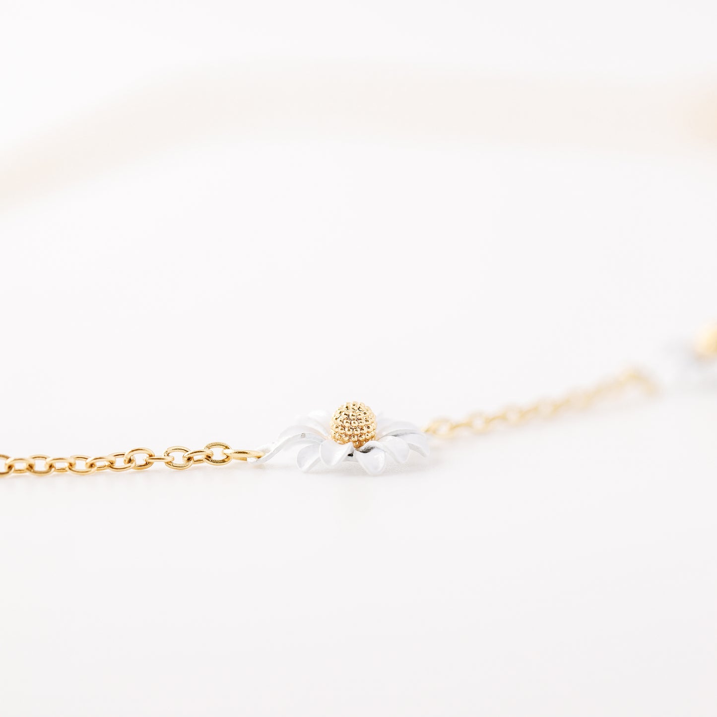 Daisy Station Necklace