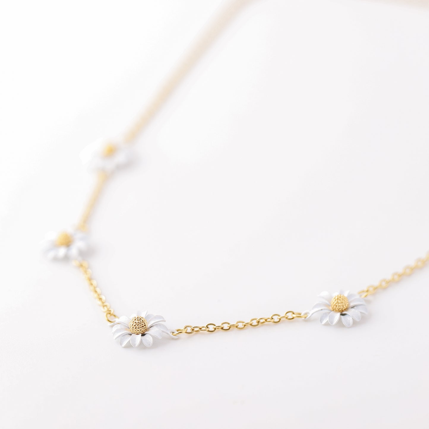 Daisy Station Necklace