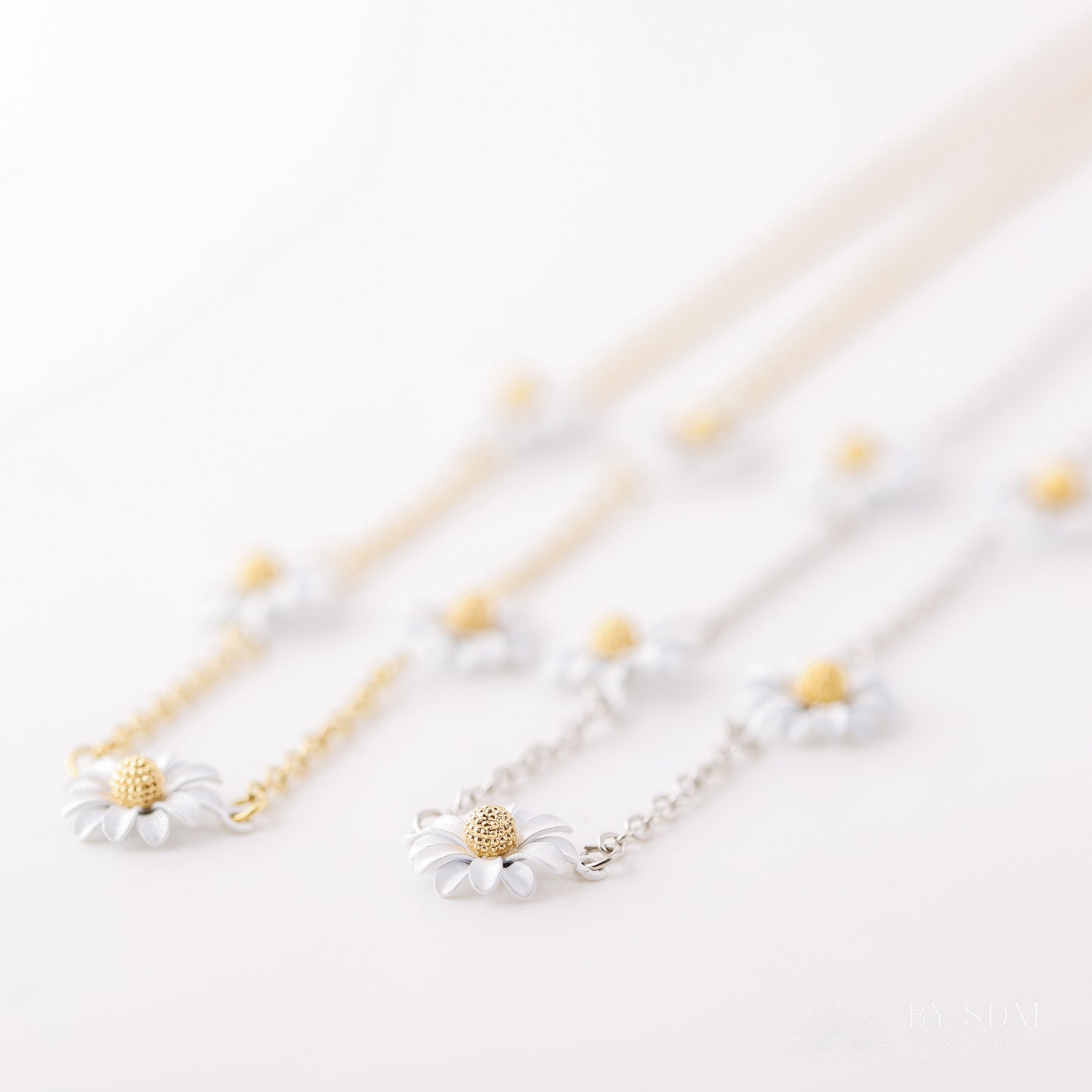 Station Daisy Necklace • Tiny Daisy Necklace • Sunflower Necklace • Daisy Charms • Small Daisy Necklace • Flower Necklace • BYSDMJEWELS