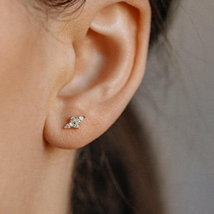 Dainty Gold Tiny Flower Earrings, Four Petals Flower Stud, Tiny Sparkly CZ Studs, Cartilage Earrings, Minimalist Earrings, Piercing Earrings