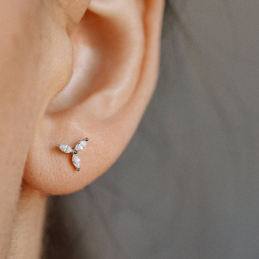 Helix Piercing, Dainty CZ Earring, Cartilage Stud, Targus, Tiny Stud, Lobe Piercing, 20 Gauge, 3 Leaf Piercing, Earring, Auricle Piercing