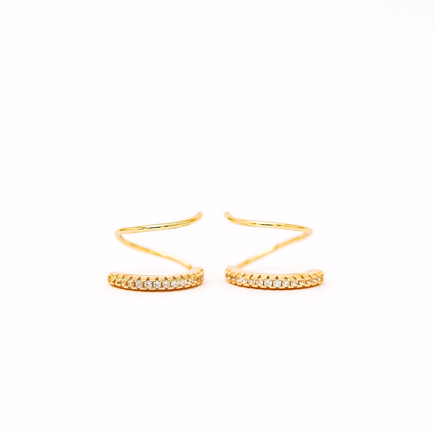 Dainty double hoop look earring in gold plated sterling silver