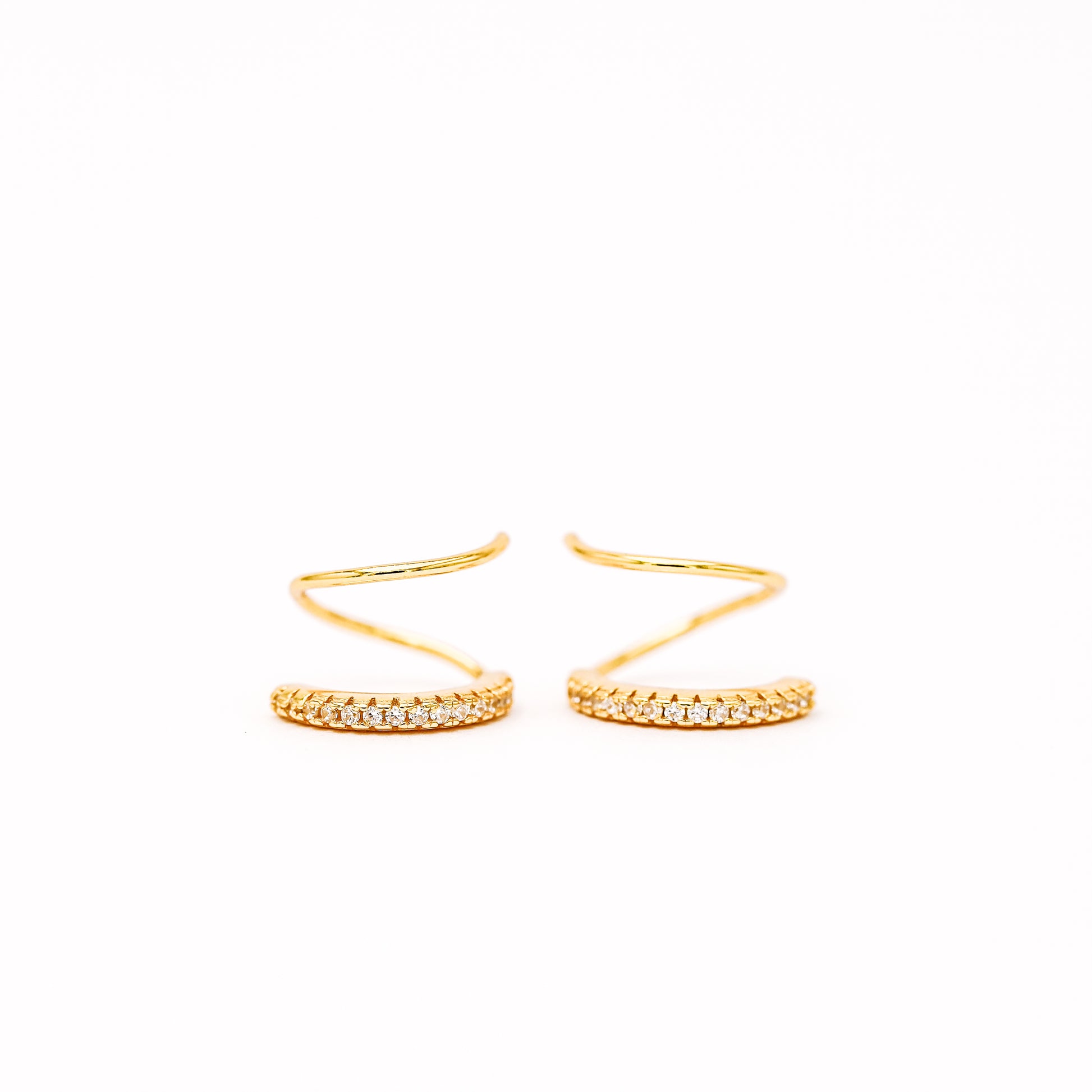 Dainty double hoop look earring in gold plated sterling silver