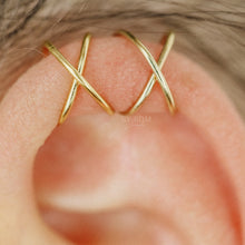 Load image into Gallery viewer, Double Line Ear Cuff in Sterling Silver 18k Gold or Rose Gold Ear Cuff No Pierced Cartilage Earring No Piercing Cartilage Hoop Earcuff
