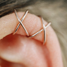 Load image into Gallery viewer, Set of two Criss Cross and Double line Ear Cuff Sterling Silver Criss Cross Ear Cuff 18kt Ear Cuff No Piercing Fake Helix Piercing Ear Wrap
