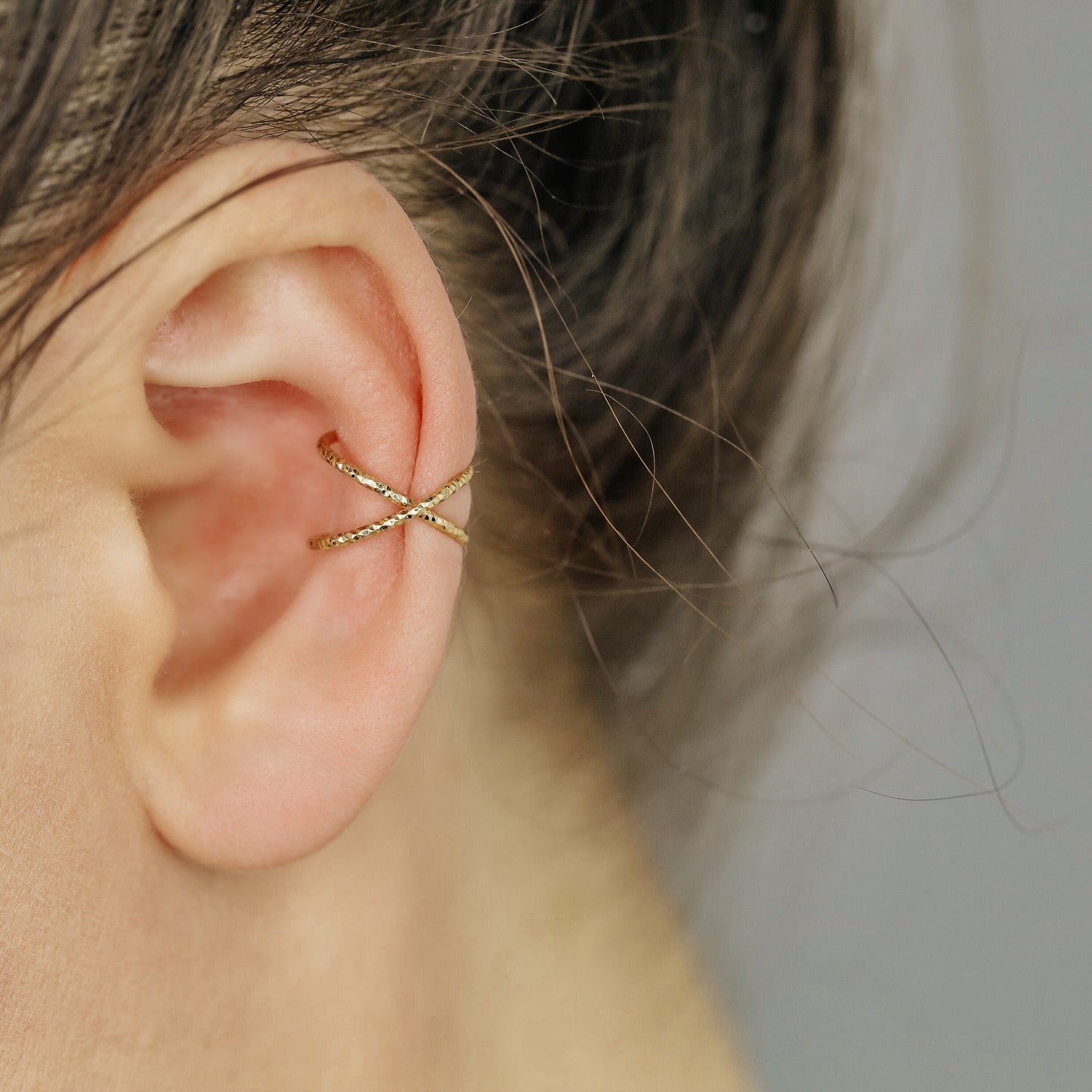 Diamond Cut Criss Cross Ear Cuff