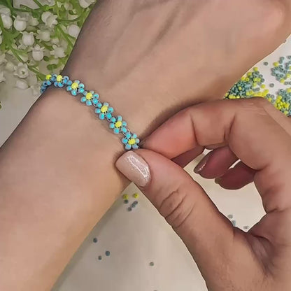 Beaded Daisy Flower Bracelet: Blue Floral Stainless Steel Jewelry